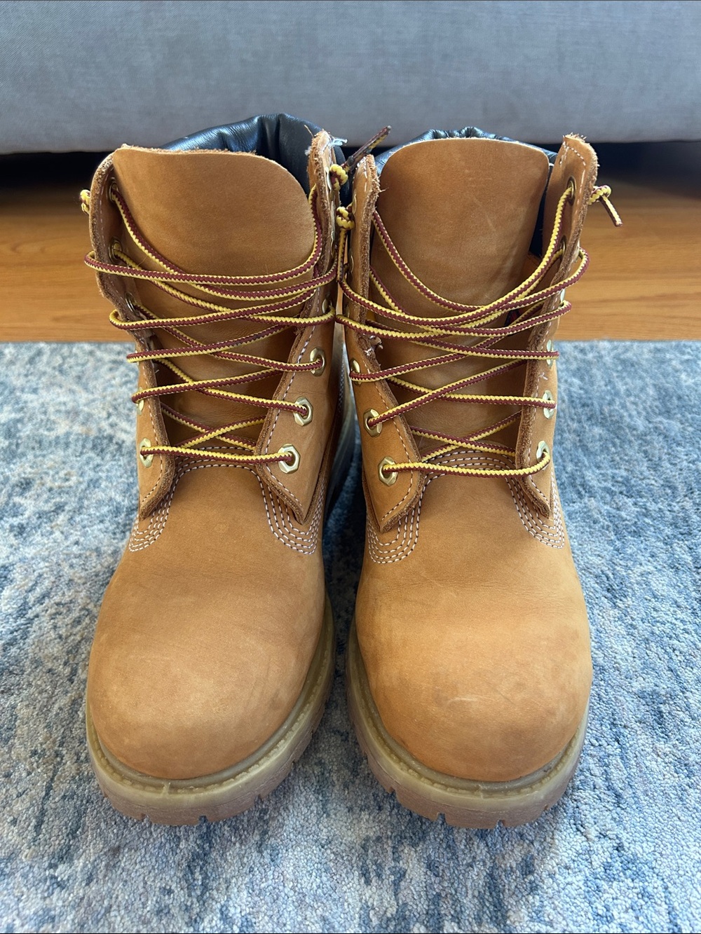 Classic Timberland Boots - Picture 4 of 6